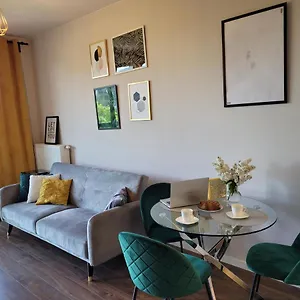 vizzit-us-premium-apartments-marina-mokotw.warsawhotelspoland.com/